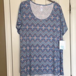LuLaRoe Classic Tee (2XL)